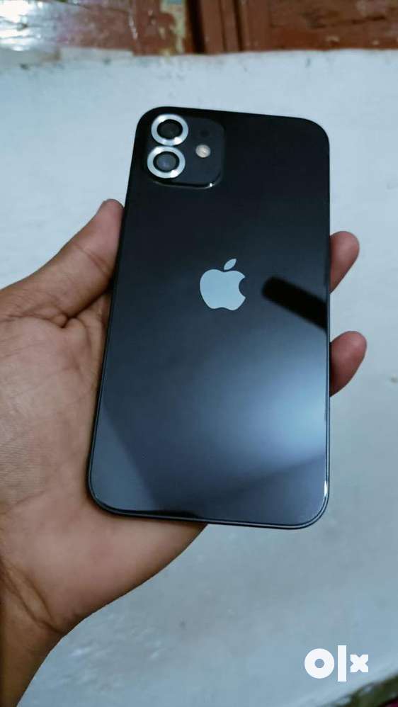 iPhone 12 64 gb brand new condition. 87 percent battery health hai