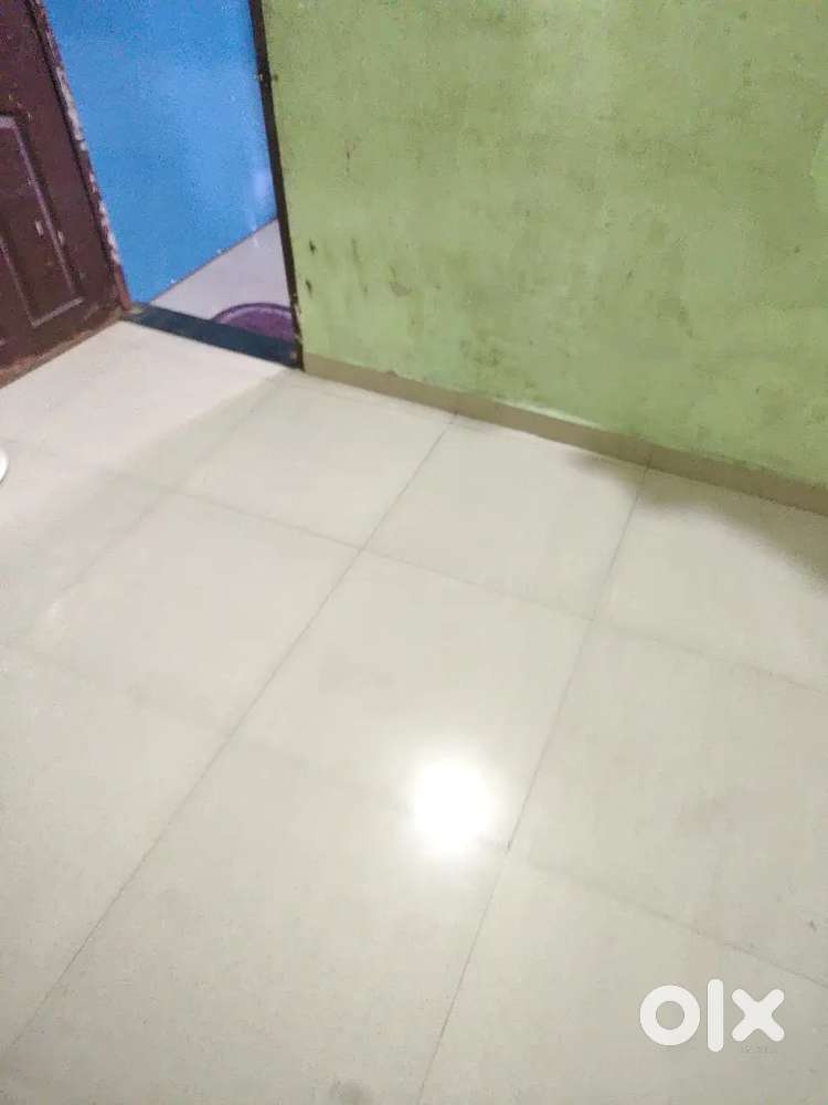 House For Rent, Rau market ke pass he