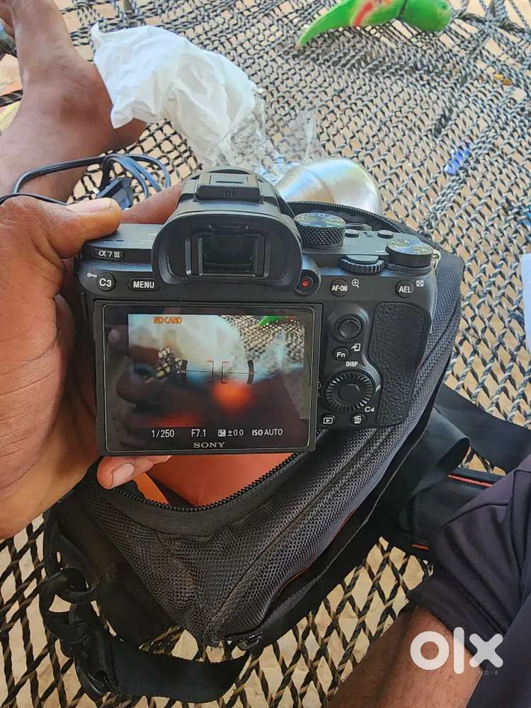 SONY ILCE - 7M3K-28-70 KIT