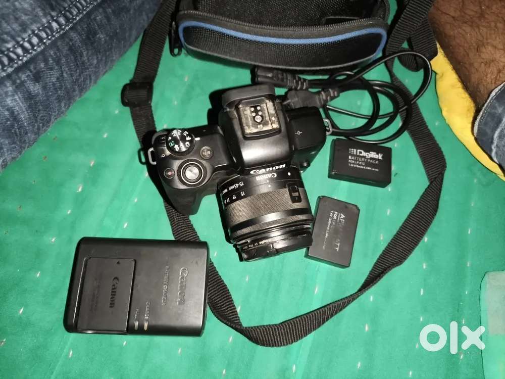Canon m50ii camera