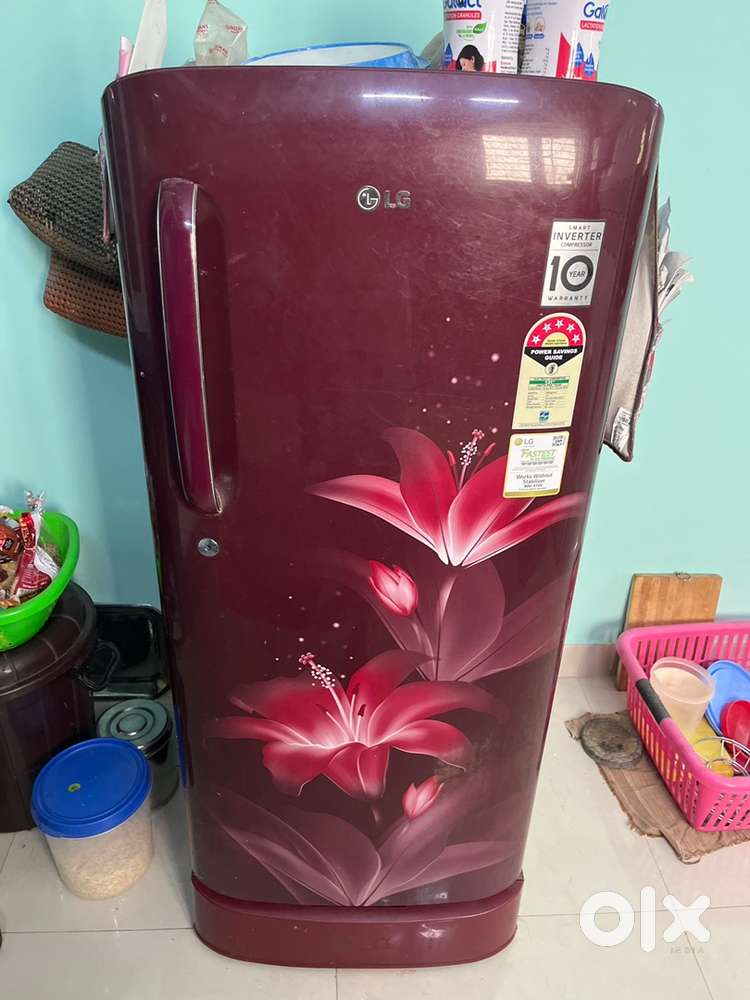 LG Fridge with toghened glasses