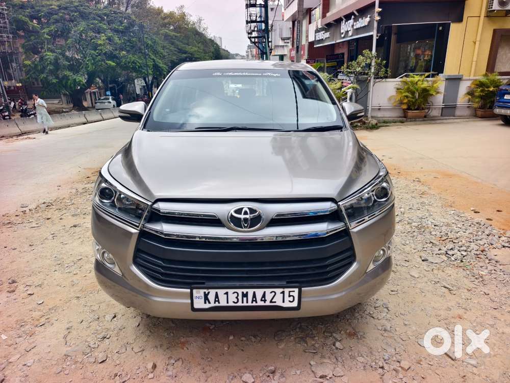 Toyota Innova Crysta 2.4 V 8 STR, 2017, Diesel