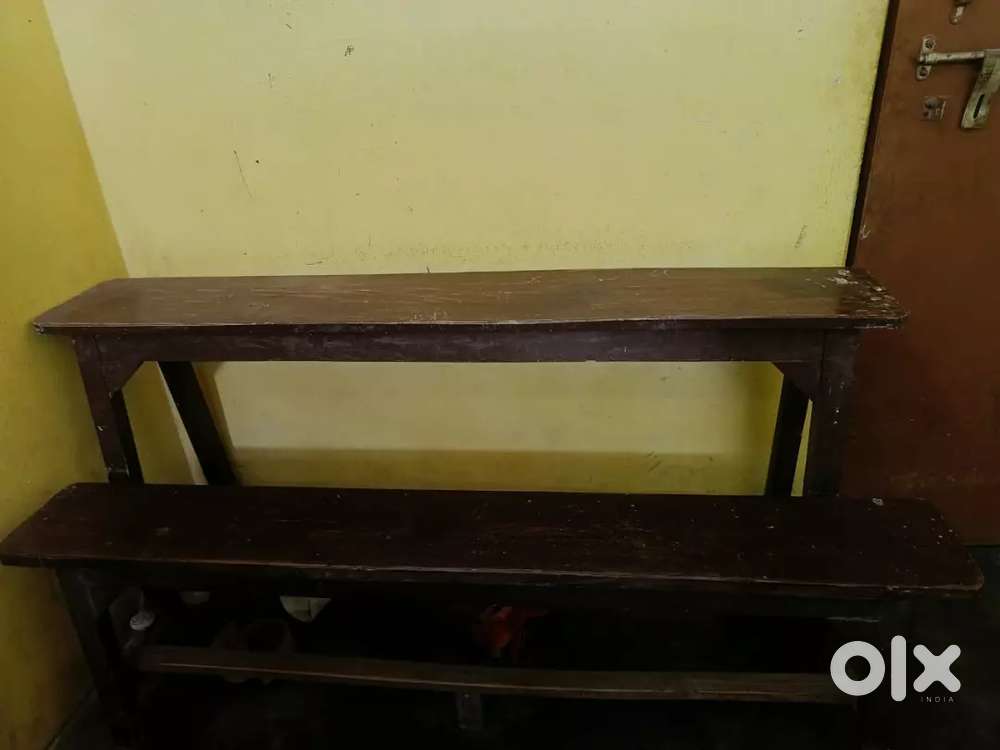 New wooden desk and bench super quality(20 bench)