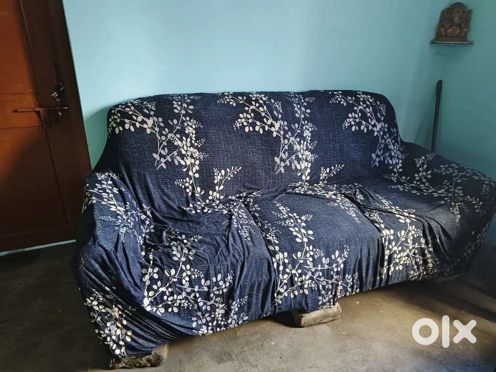 Sofa 5 seater in excellent condition
