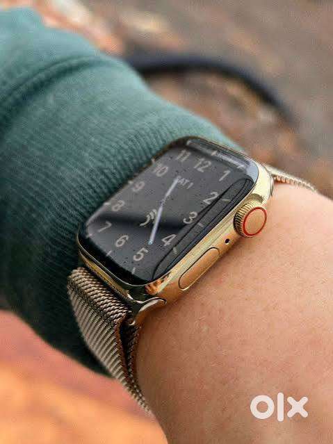 Apple watch series 8 stainless steel