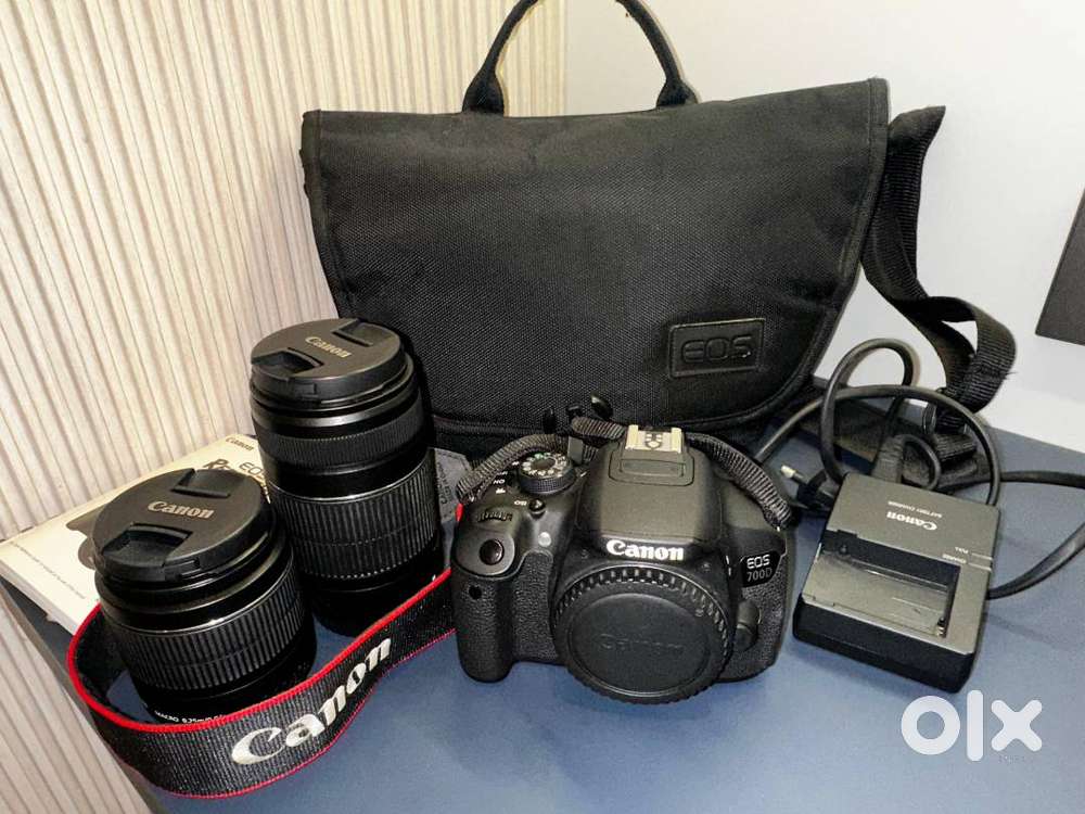 Canon DSLR Camera Kit  EOS 700D + Zoom Lens + Accessories