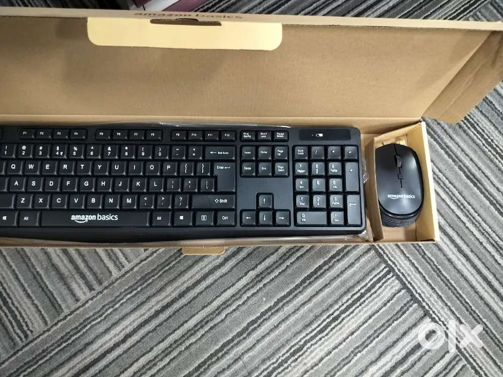 Amazon Basics USB Wireless Keyboard and Mouse Set with Nano Receiver
