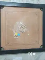 Carrom board