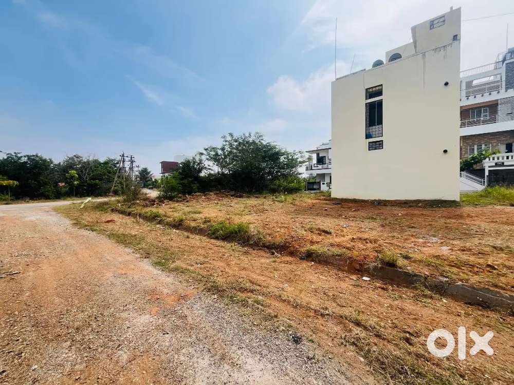 20/30 East facing site for sale Vijayanagara