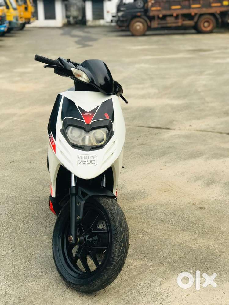 2018 model aprilia 150