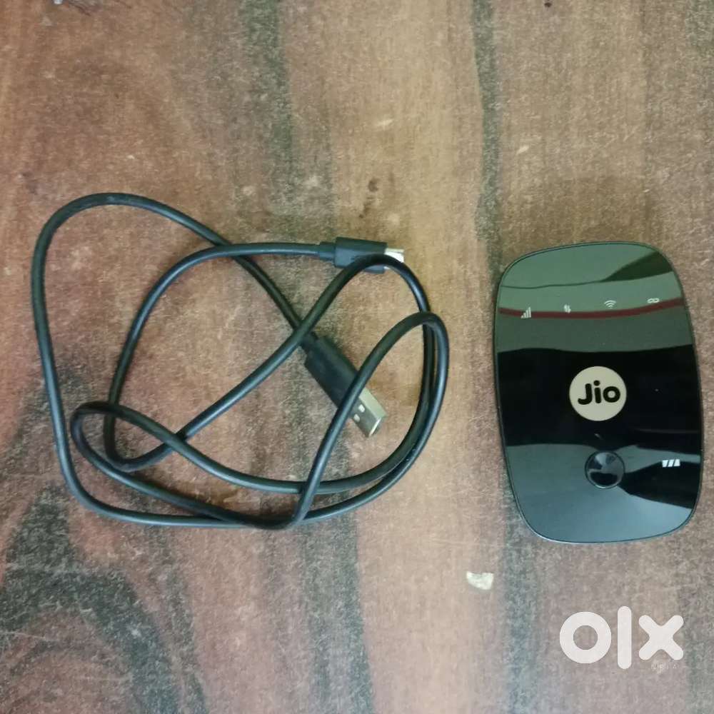 Jio Wifi Dongle, 4g sim supported, New Like Condition