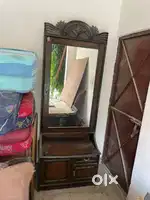 Almirah and dressing table  selling due  trf