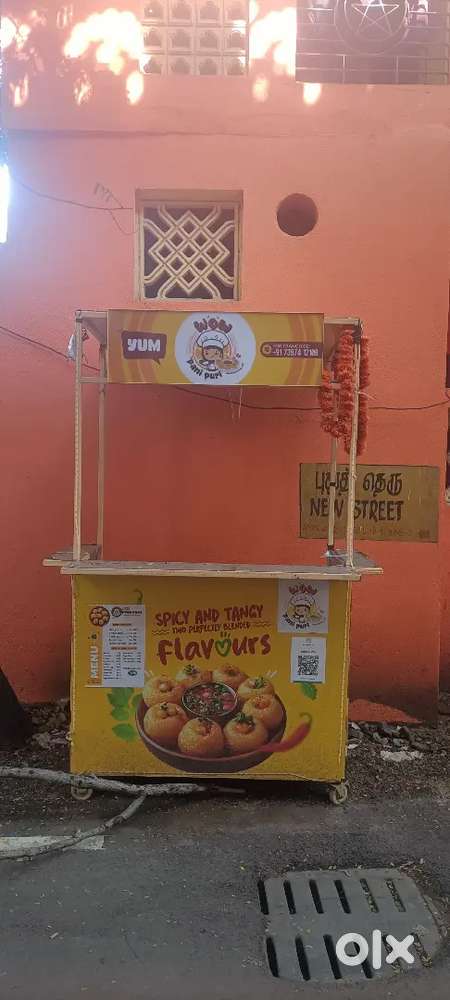 Paanipoori cart shop