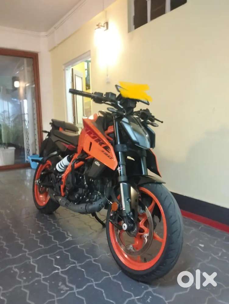 ML reg 2024 DUKE 390 for Sale/ Bike still under warranty/All Docs good