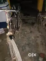 Ek sal purani cycle hai