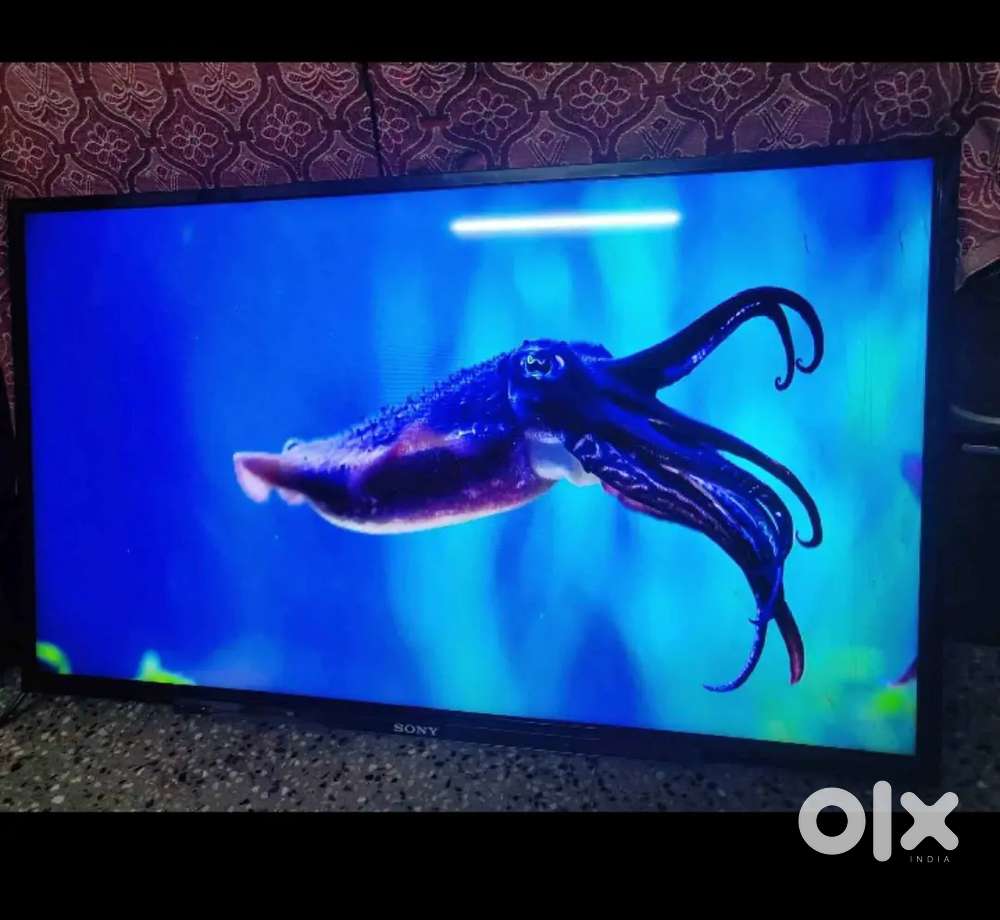 LOW PRICE OFFER LATEST MODEL LED ANDROID TV GODOWN SALE COD ALSO