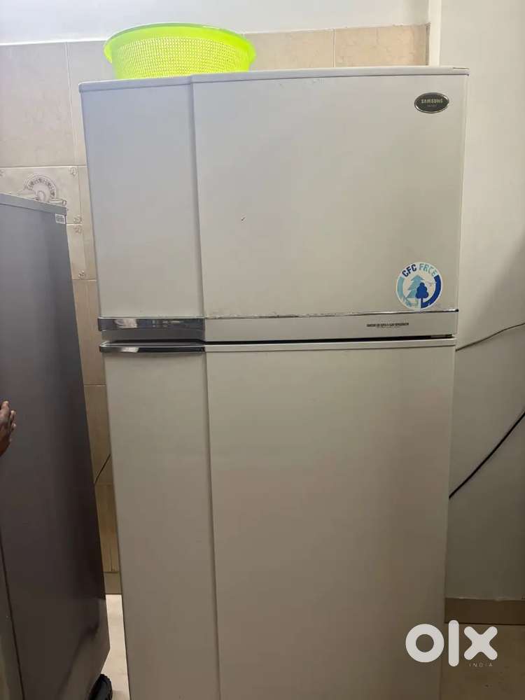 Fridge 586 litres