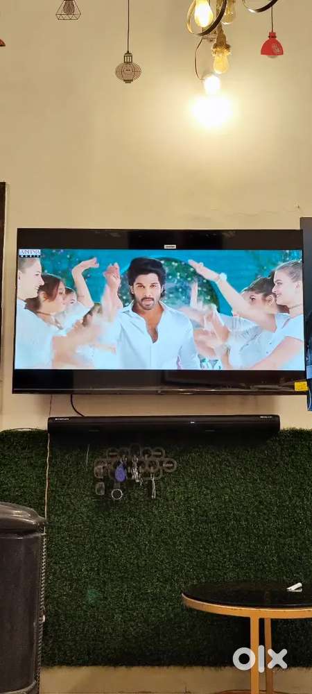 Brand new 43 smart tv with warranty installation