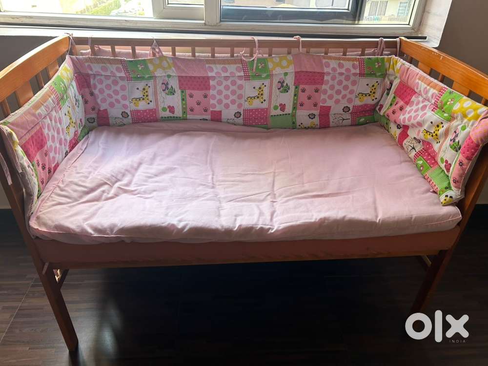 Need family on rent or girls