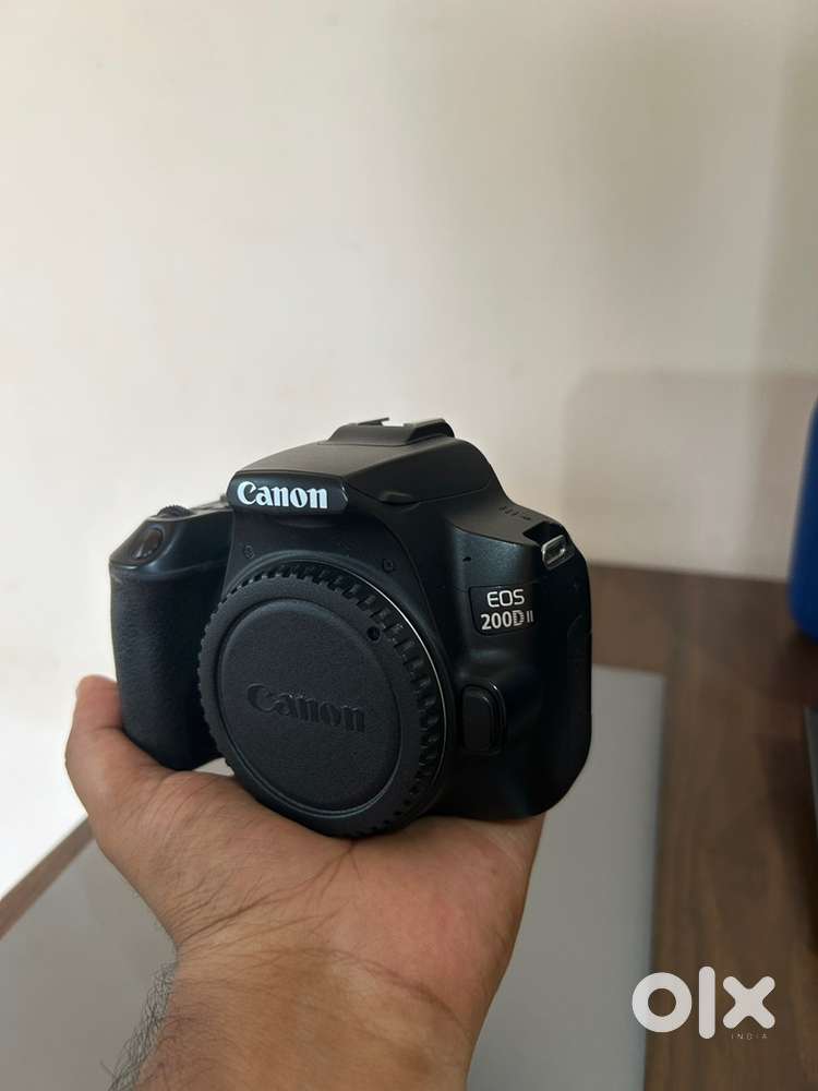 Canon 200D Mark II DSLR – Great Deal  Excellent Condition
