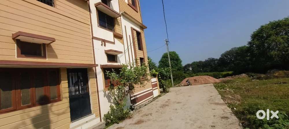 Badkhar में प्लॉट बेचना है बोनांजा स्कूल के पास