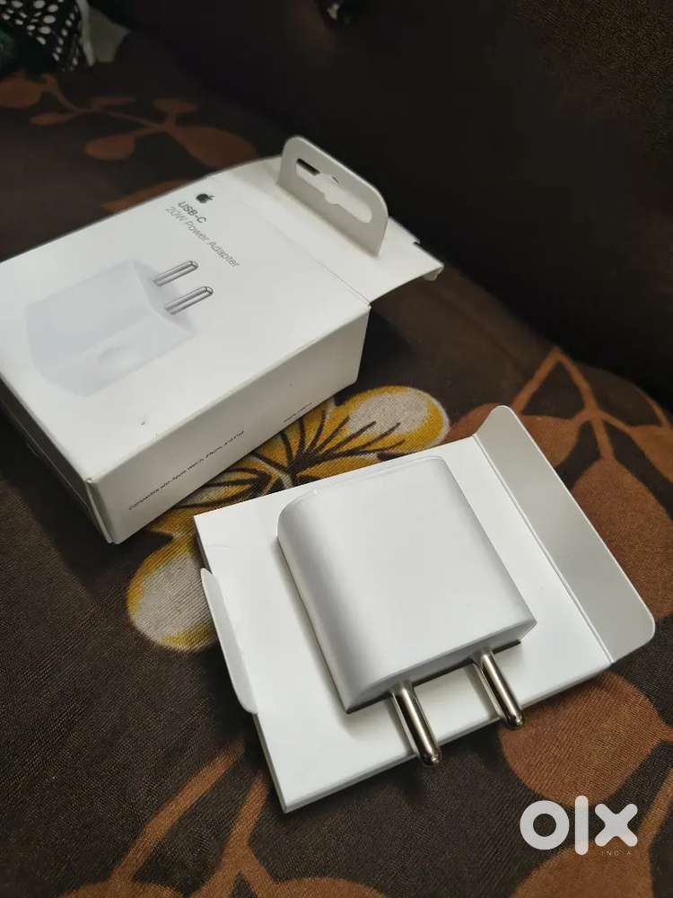 Apple charger for iPhone 16