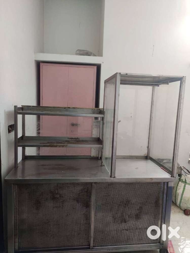 Restaurant Equipment (Used only 3-4months)