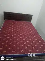 Cots with matress available at affordable price