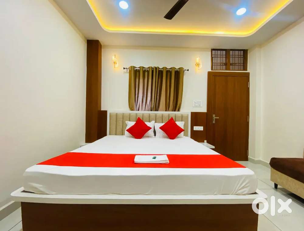 Job in hotel for male 18 to 25 age