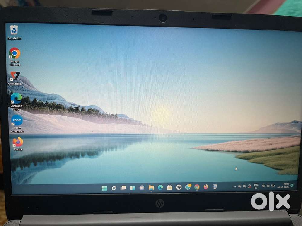 Hp laptop,intel i5, 8 gb RAM,15.6display