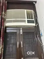 Hitachi Window AC 1.5 tons in very good condition