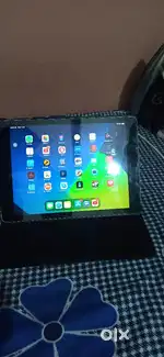 Ipad air 2 with screen protector in mint condition