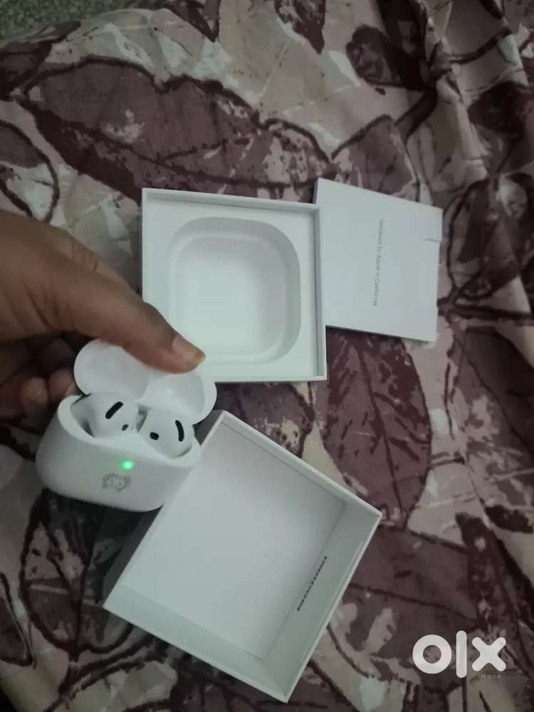 Airpods 4 with anc