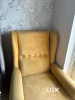 Elegant 2-Year-Old Armchair – Excellent Condition
