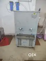 Water chiller with purifiers