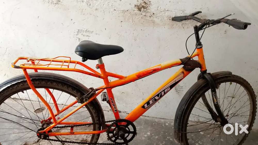 Cycle are very nice and cycle is very good condition cycle road punctu