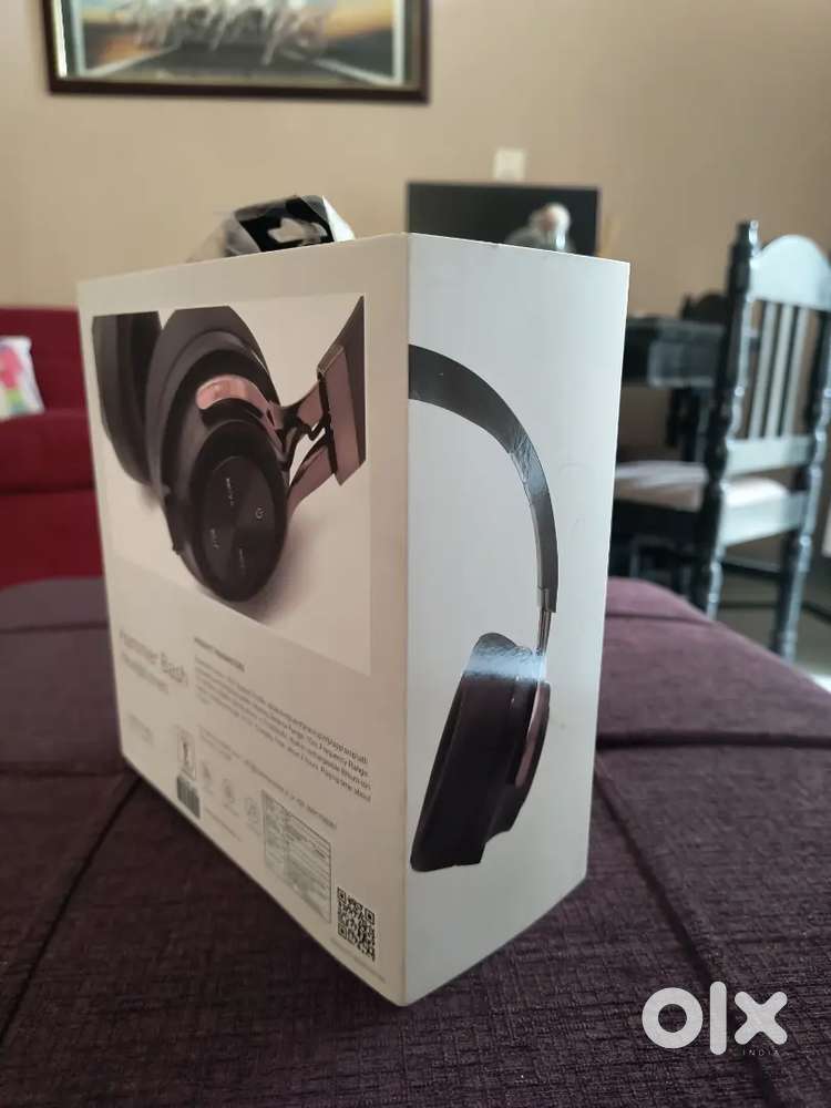 Hammer Bash wireless headphones