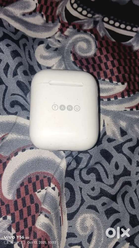 Tanu's Airpods