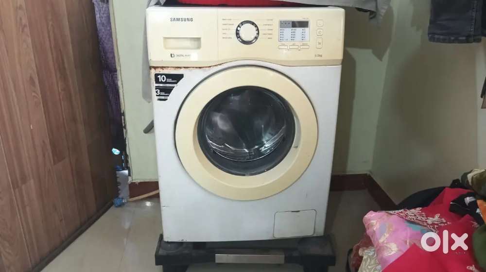 Samsung 6 kg washing machine front door white colour