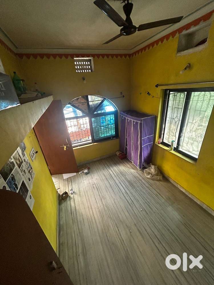 1 Room Available in 3BHK