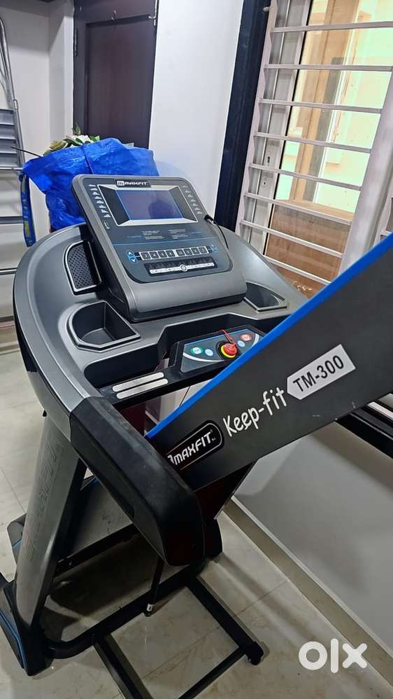 Max Fit Threadmill TM 300