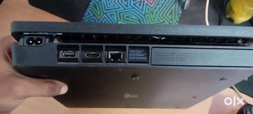 Playstation 4 console 1 controller with games