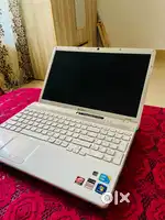 Sony Laptop - PCG71211W