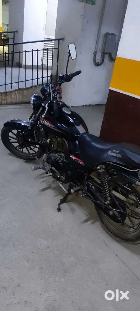 Bajay Avenger 220CC