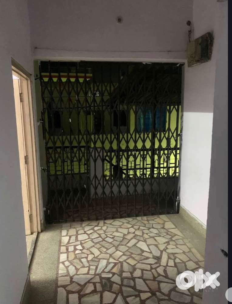 Flat for family only