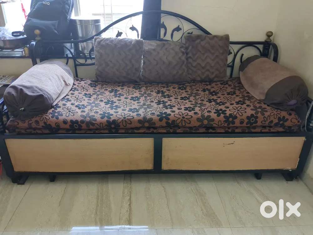 Sofa cum bed with 2 chairs