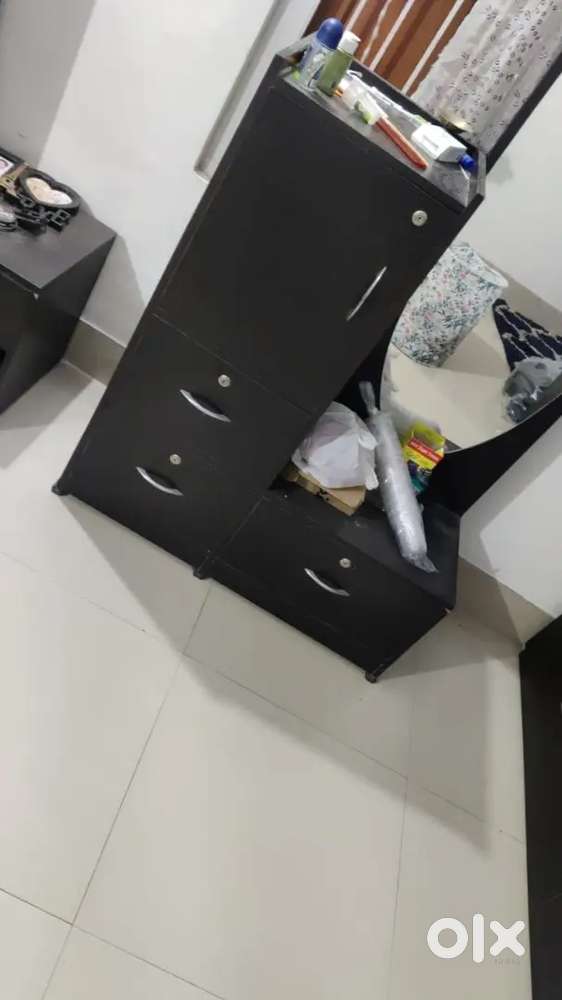 All household furnitures