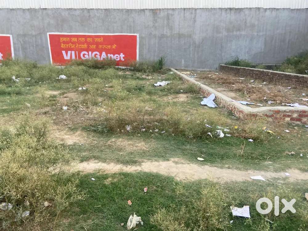 This plot is in baldev puri moradabad this is an urgent sell