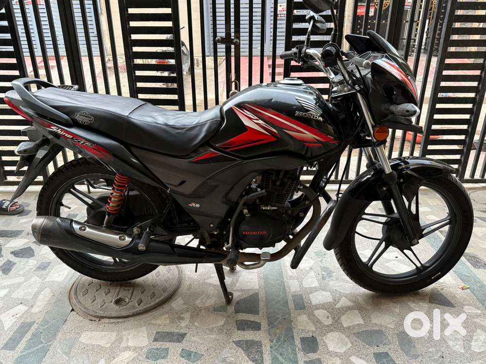 One hand driven good condition shine sp 125 cc