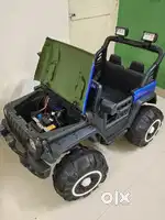 Toy jeep with remote control